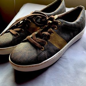 Michael Kors Soze 7.5 sneakers